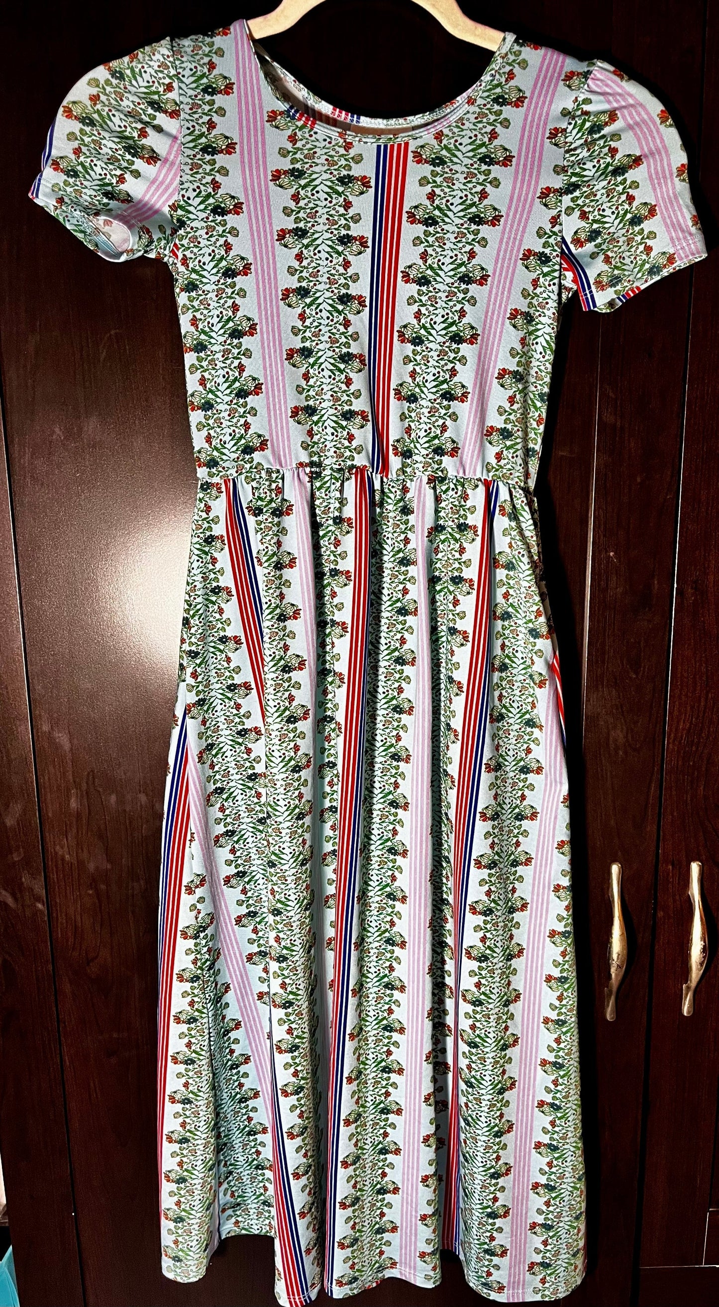 #150 REDUCED girls size 7 dot dot smile maxi dress blue floral