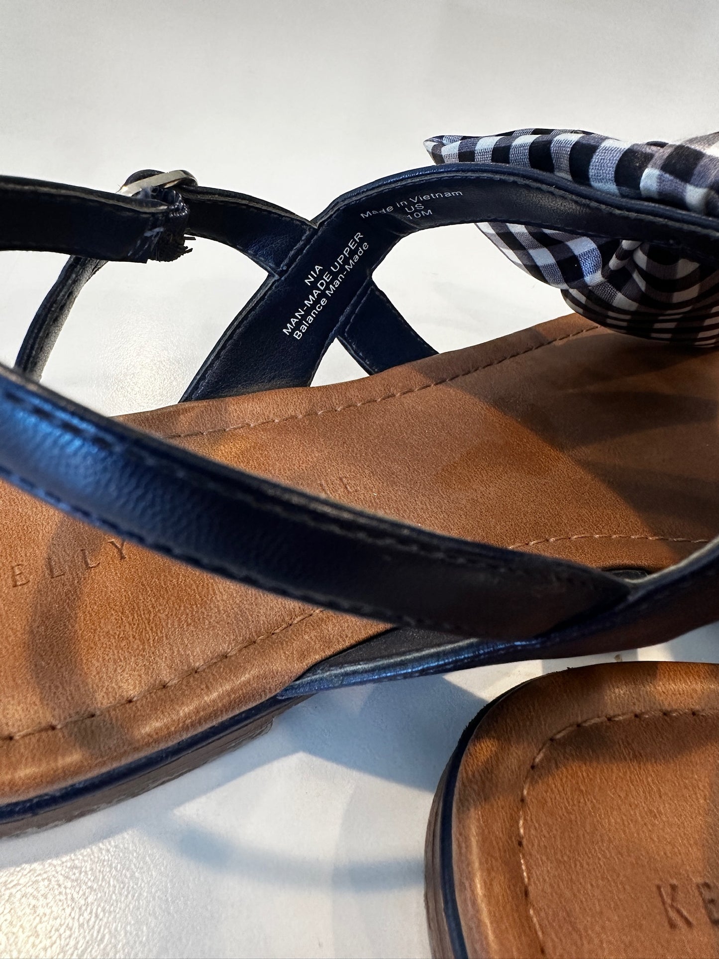#33 Kelly & Katie Women's sandal size 10