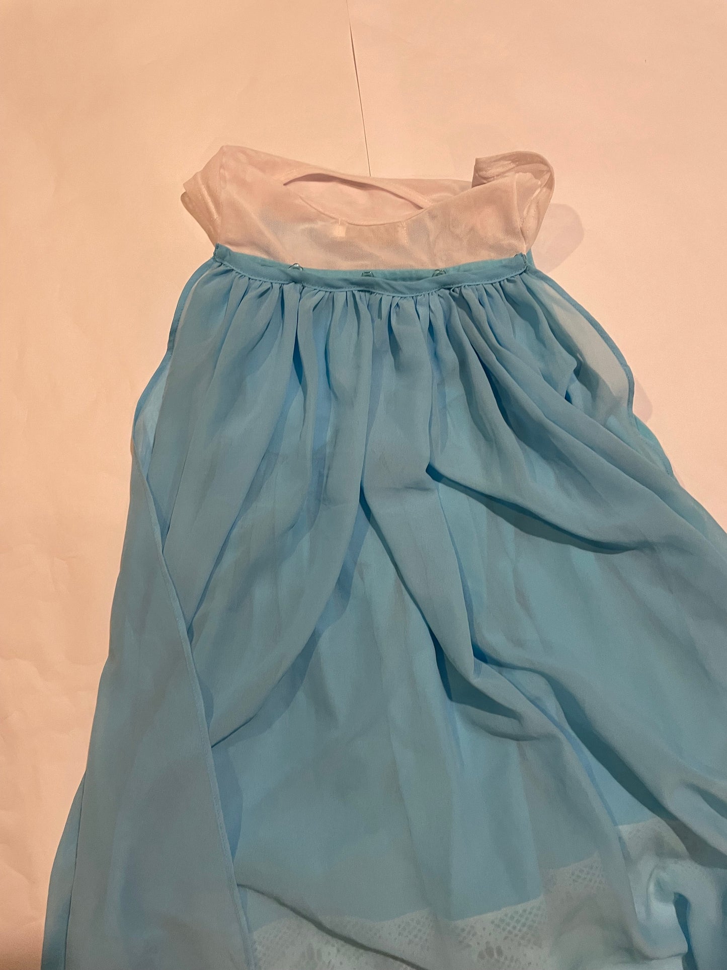 #126 Only Little Once 6 Elsa Dress with Cape GUC
