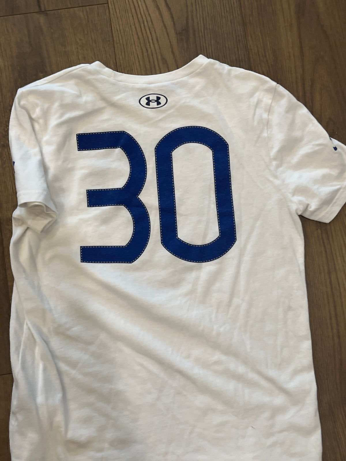 135 Steph Curry Under Armour shirt, YL, EUC