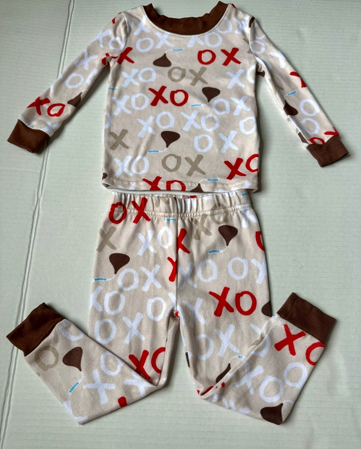 #146 Hershey's Kisses Soft Pajama Set Gender Neutral 12M