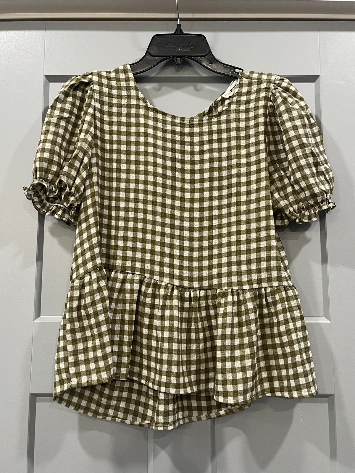 135 green and offwhite plaid shirt, ties in the back (2nd pic), LN, size small