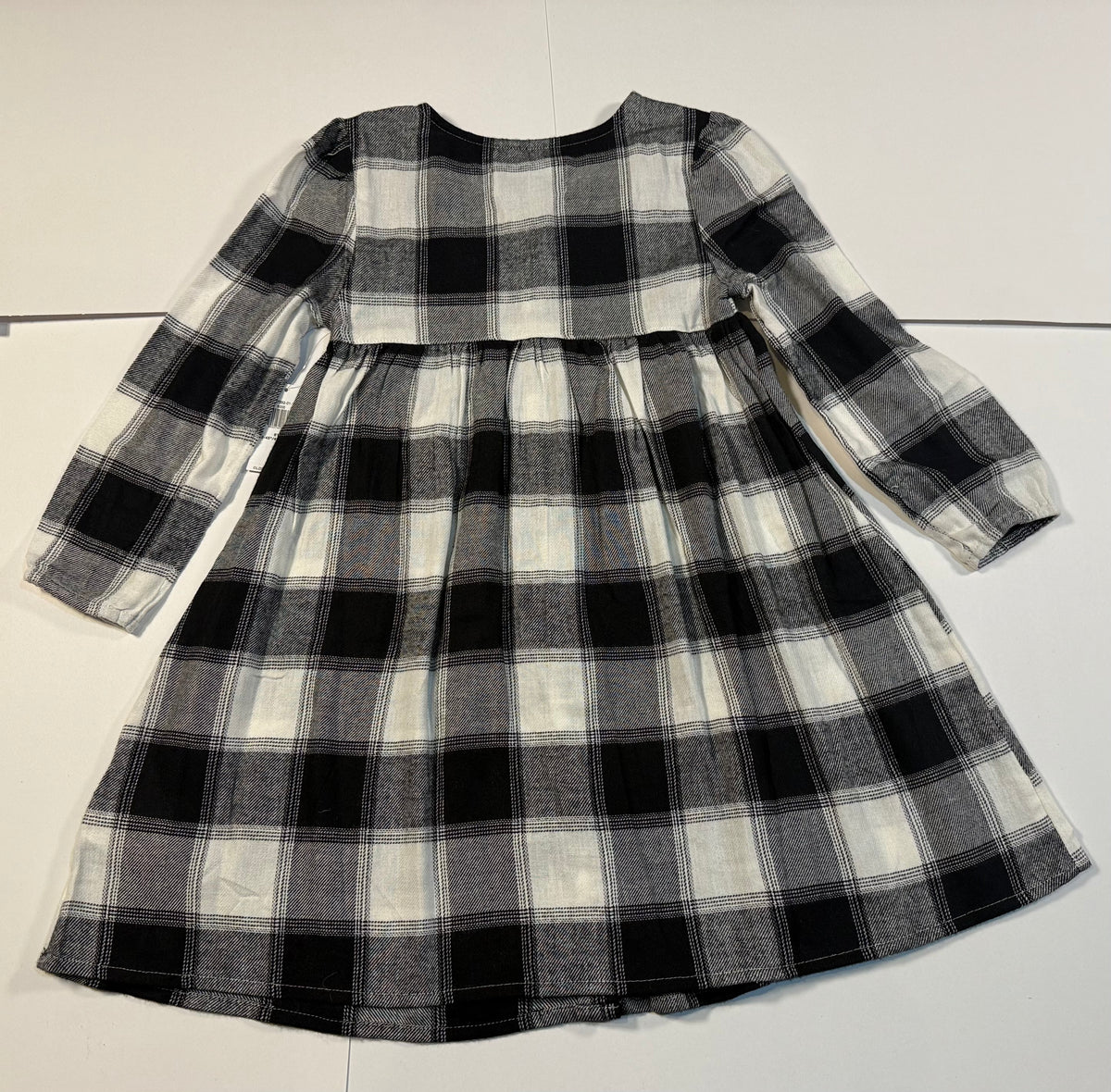 #141 Girls 5T Old Navy NWT Black and White Plaid Dress 2 of 2 available