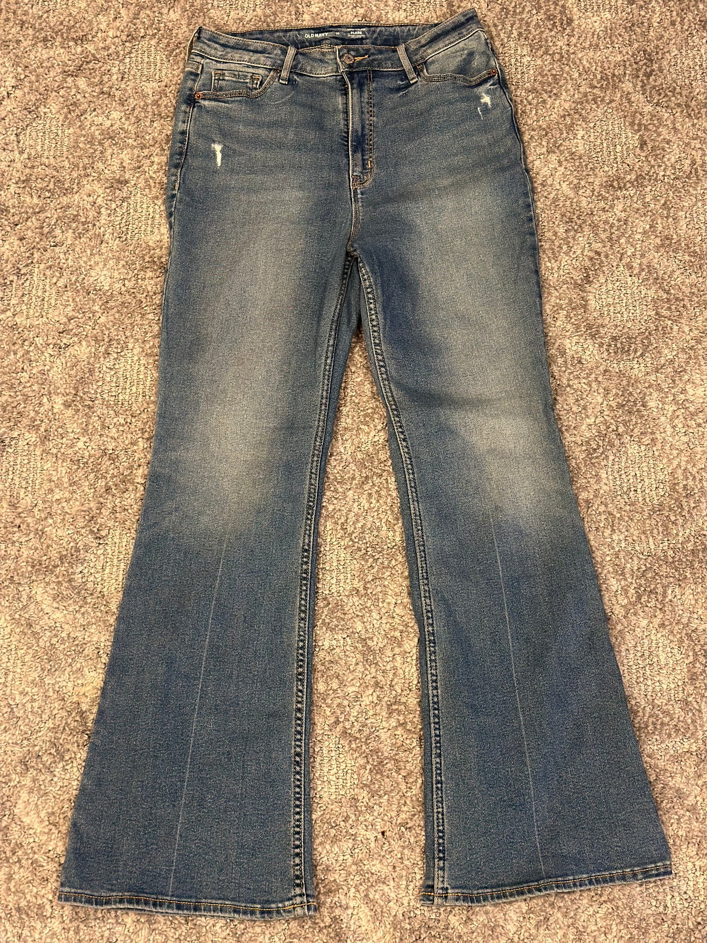 #82B Old Navy Flare Jeans - Women's 10