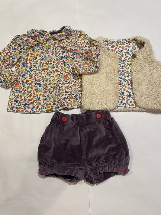 #126 Girls Baby Boden 18-24m 3 pc set VGUC (top, shorts, Sherpa vest)