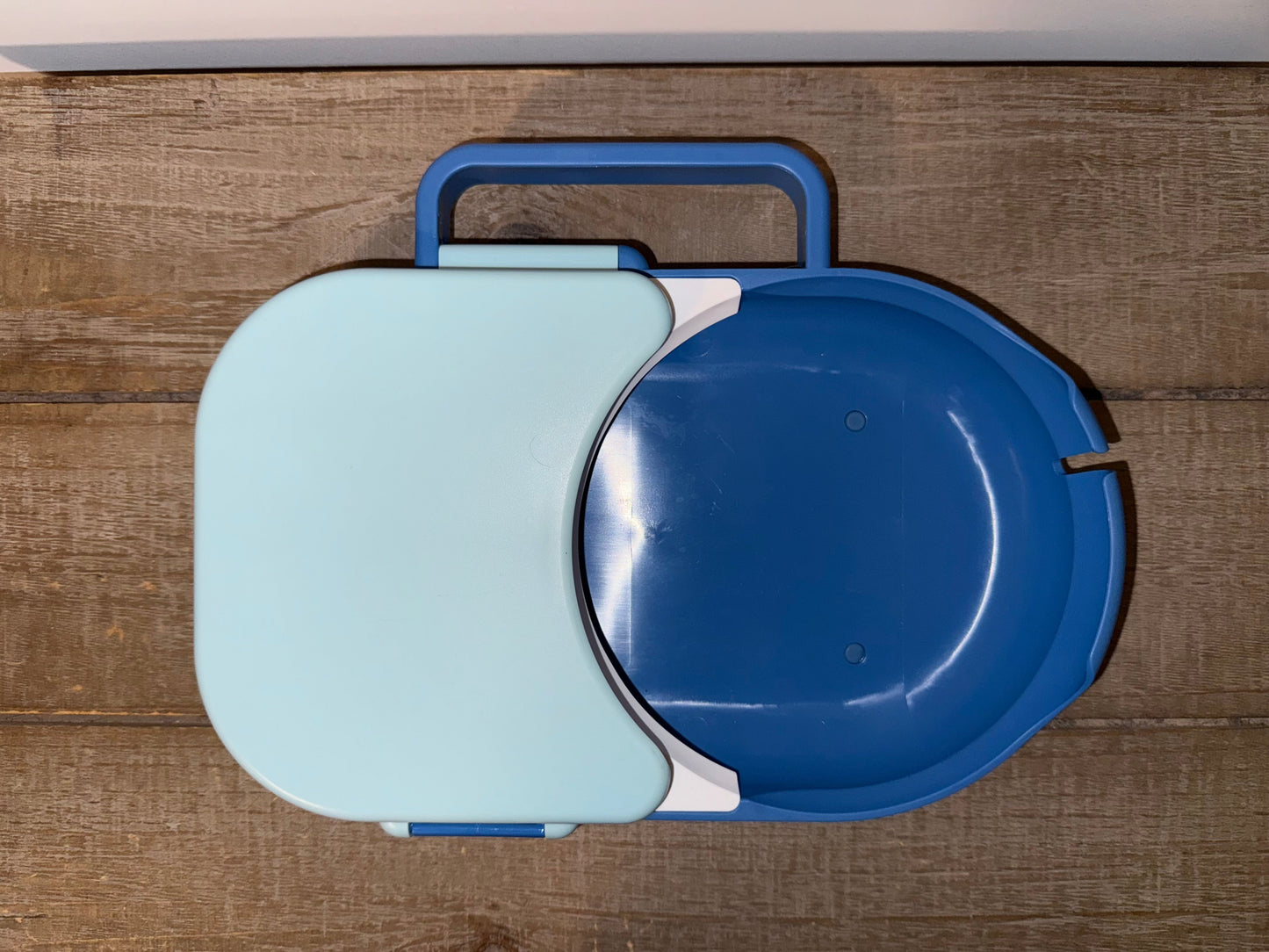 Seller #106: REDUCED GoBe Bento Box (Fits with GoBe Snack Spinner but not included)