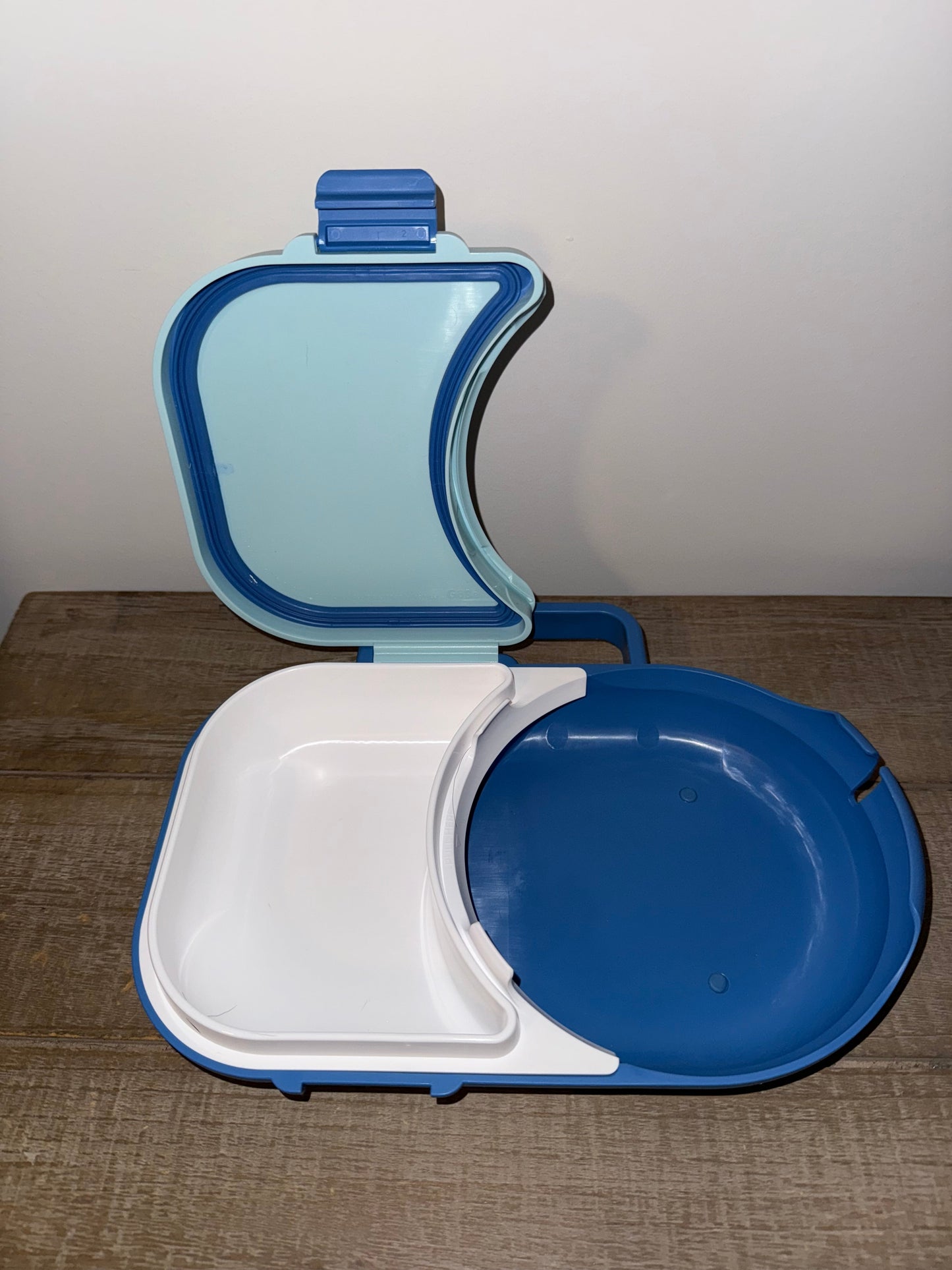 Seller #106: REDUCED GoBe Bento Box (Fits with GoBe Snack Spinner but not included)