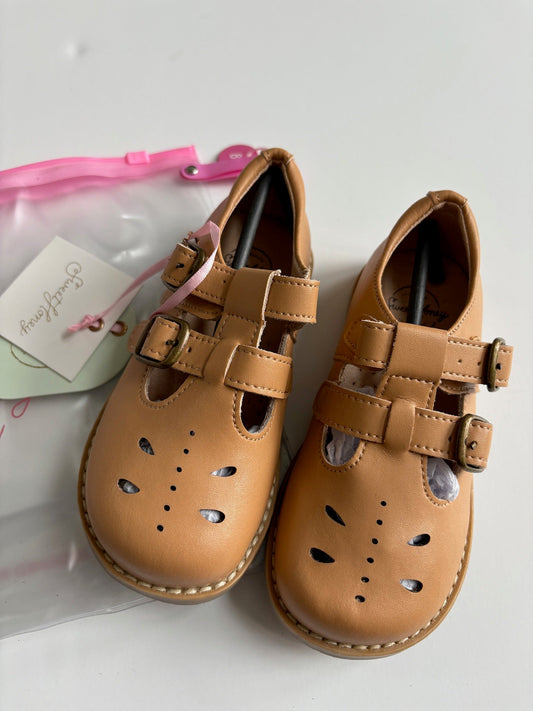 Seller #105 - Size 8c Girls Sweet Honey Tan/Brown Double Buckle Mary Janes NWT