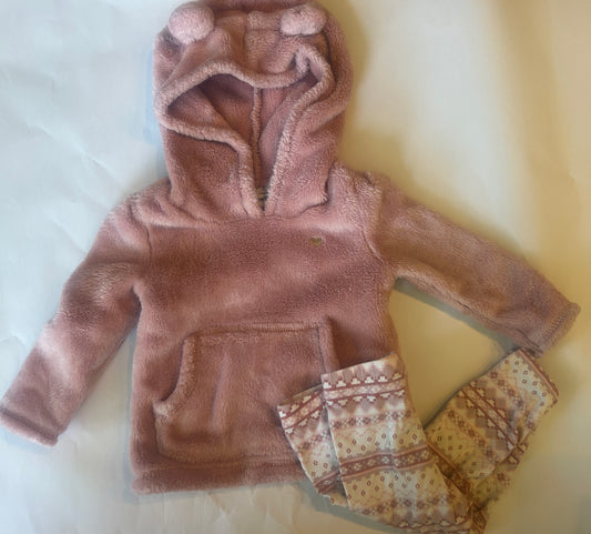 Seller # 35 carters 9 month outfit
