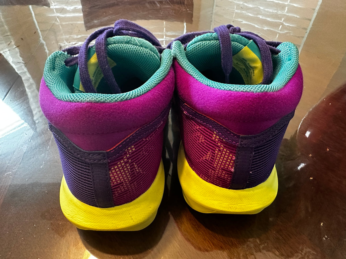 #171 Boy’s Size 8 LeBron James Nike Witness 8
