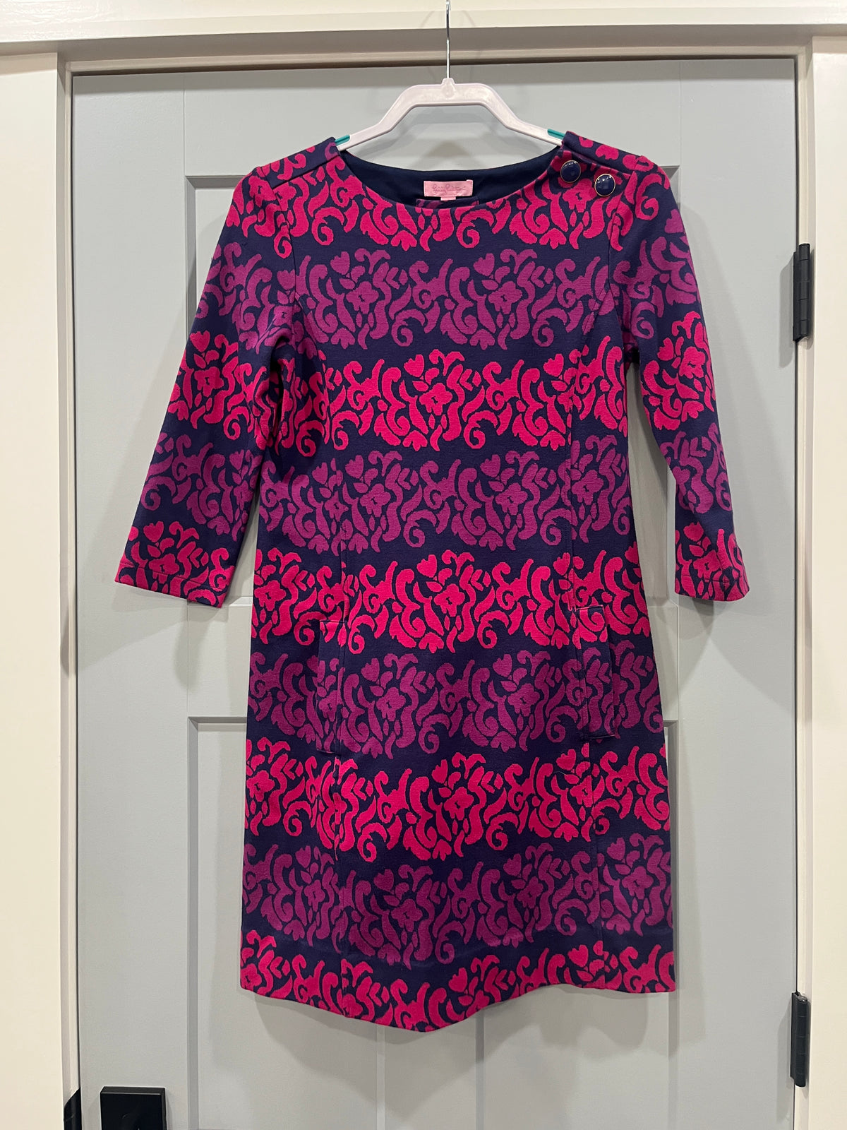 135 Lilly Pulitzer navy and pink dress, LN, with 2 pockets, size Small