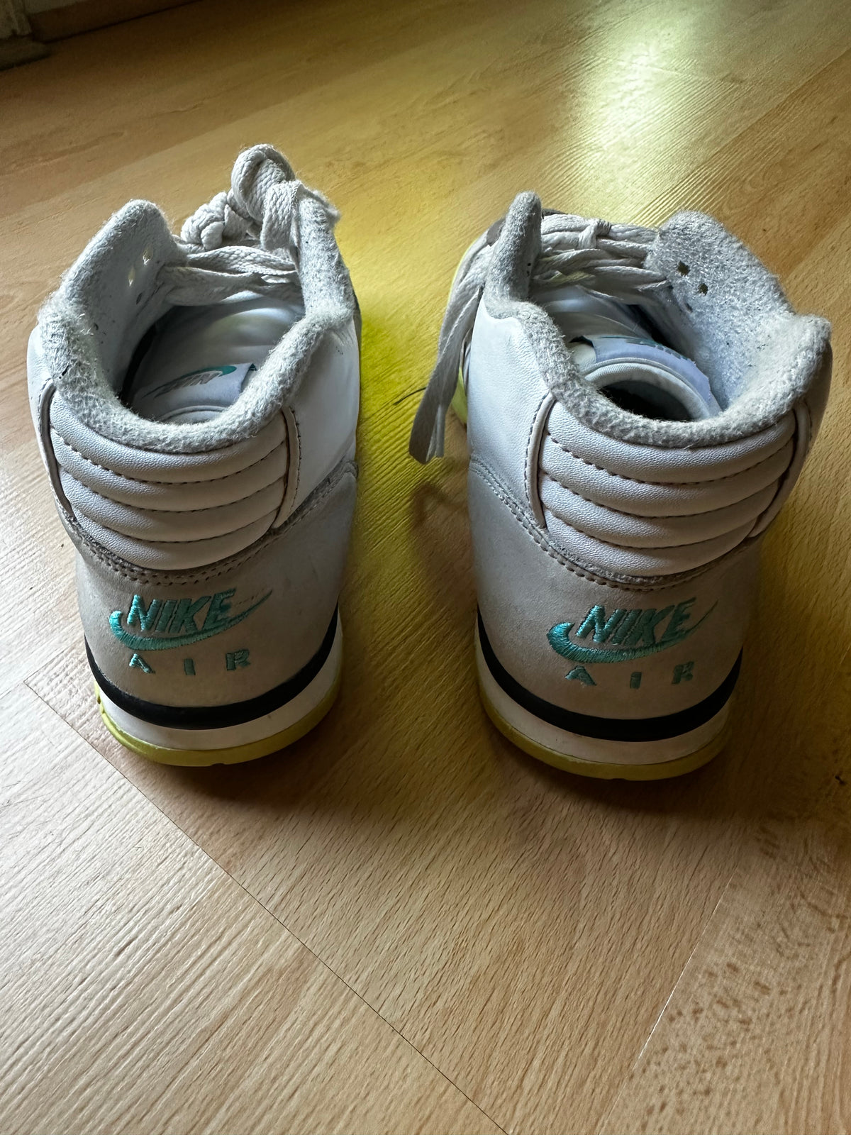 #171 Boy’s Nike Air Size 7