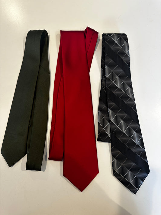 #33 Men's tie bundle