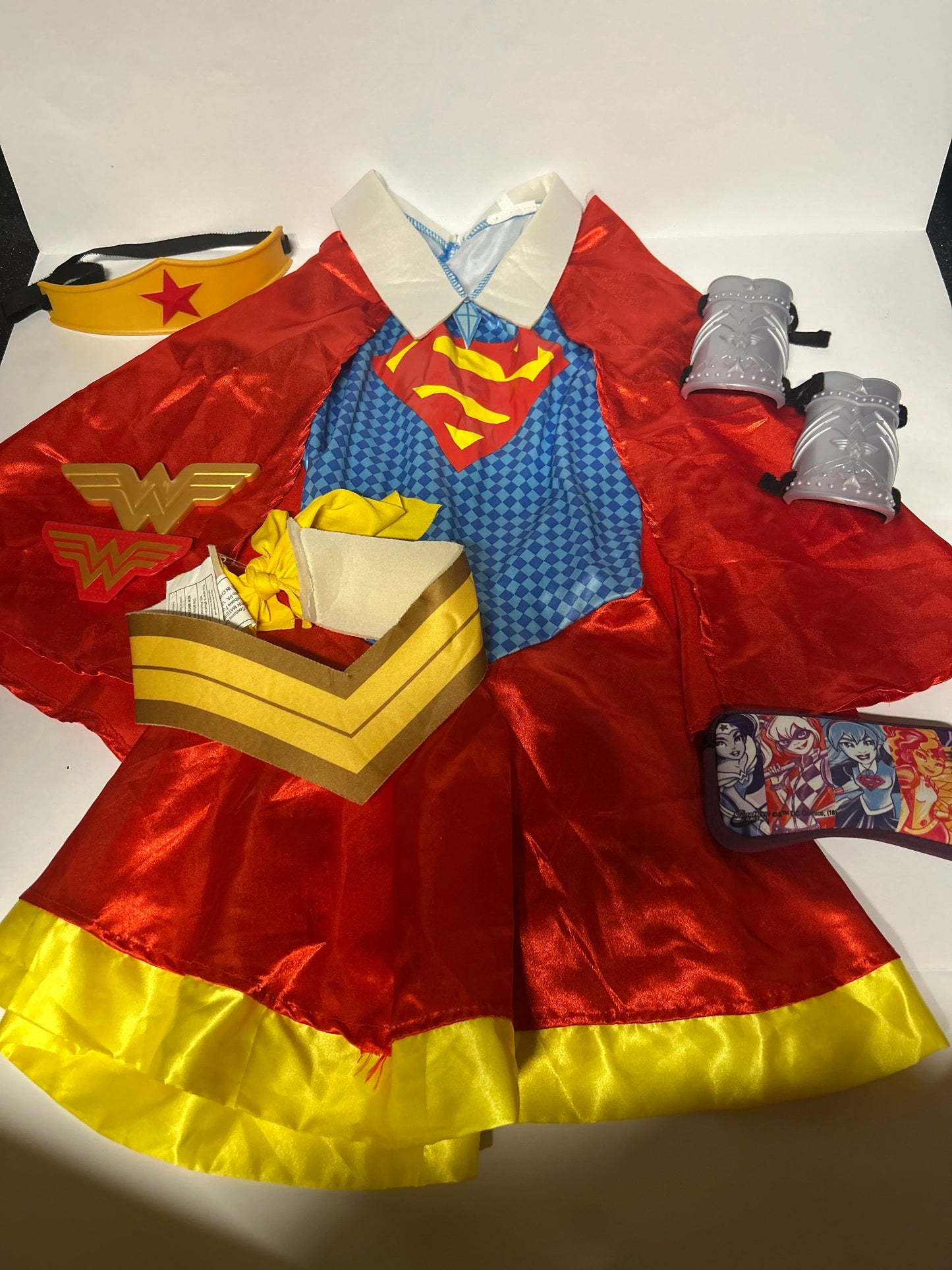 #70 Superwoman dress up - small