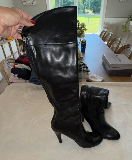 #46 Women’s 8.5 shoes Franco Sarto boots euc