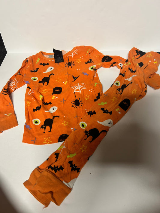 #70 size 4 pajamas