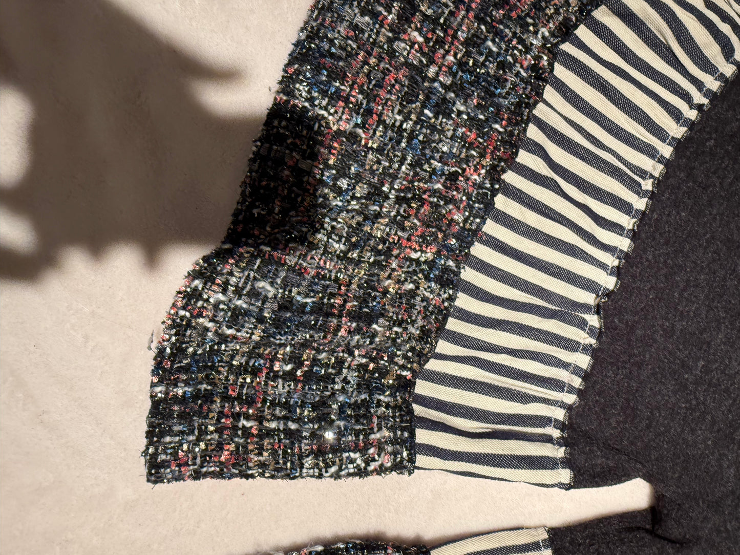 136 EUC size small THML top tweed has some silver shimmer thread making it great for holiday