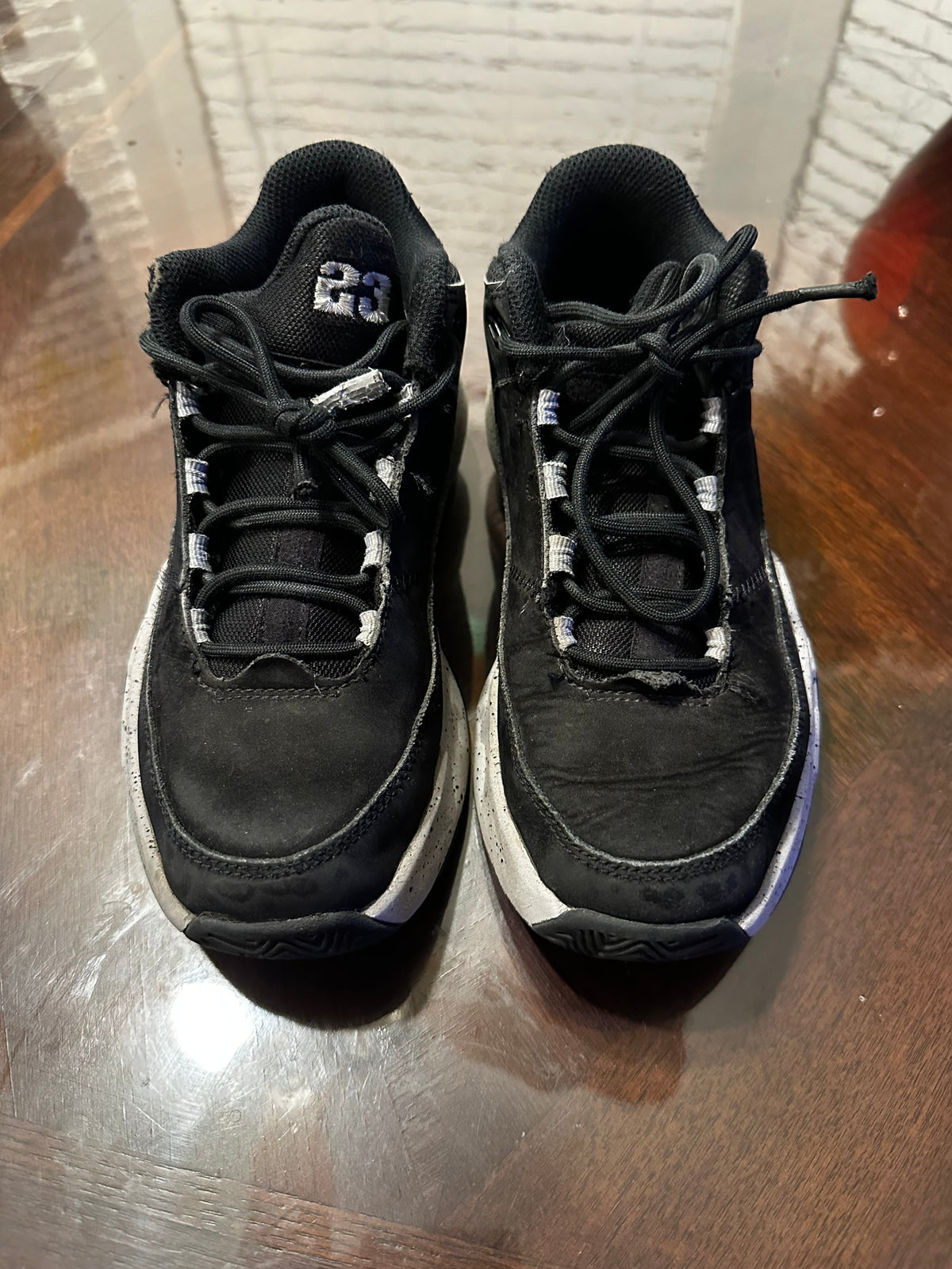 #171 Boy’s Size 3.5 Jordan Air Shoes