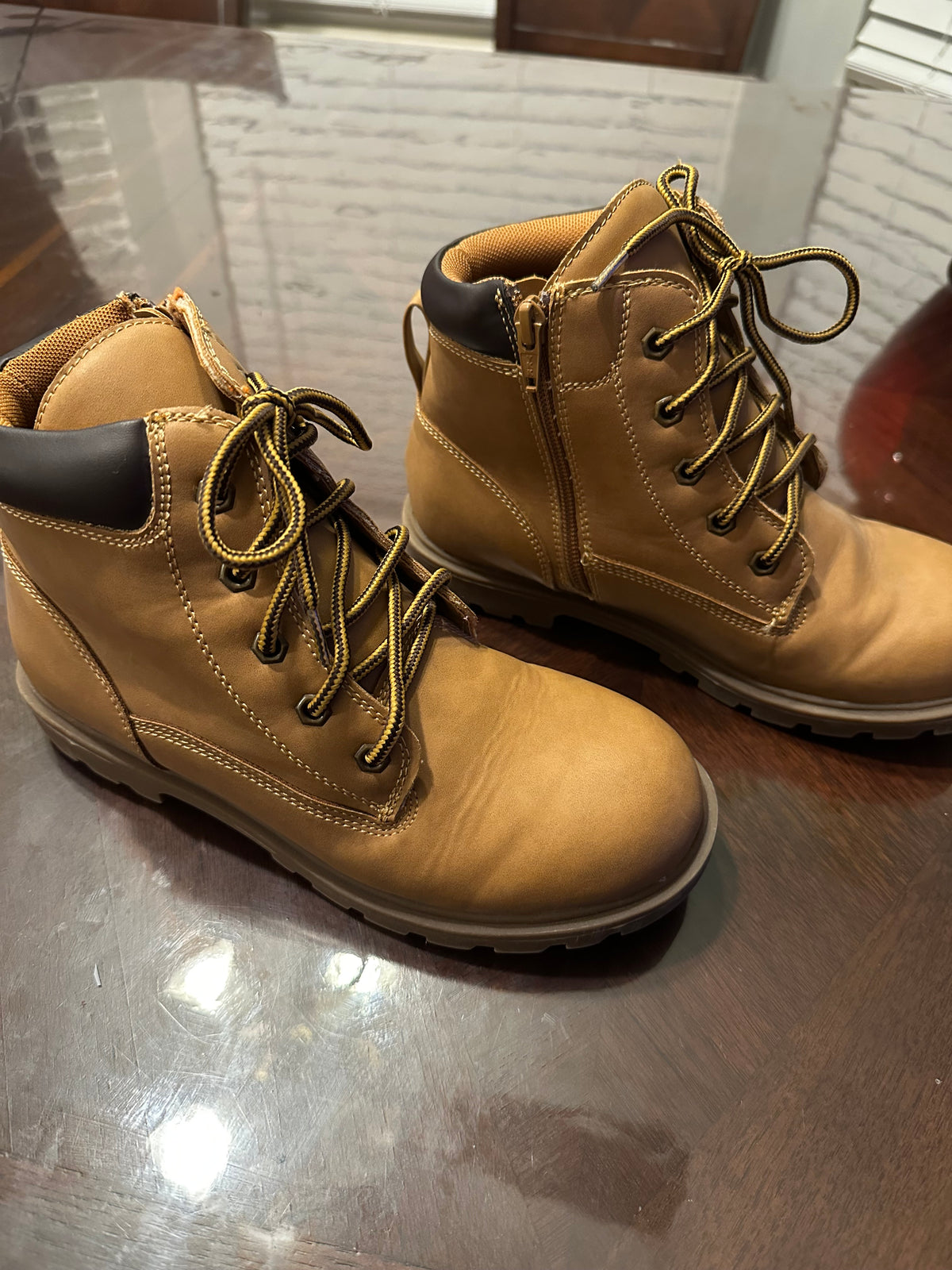 #171 Boy’s Size 5 Sonoma Boots