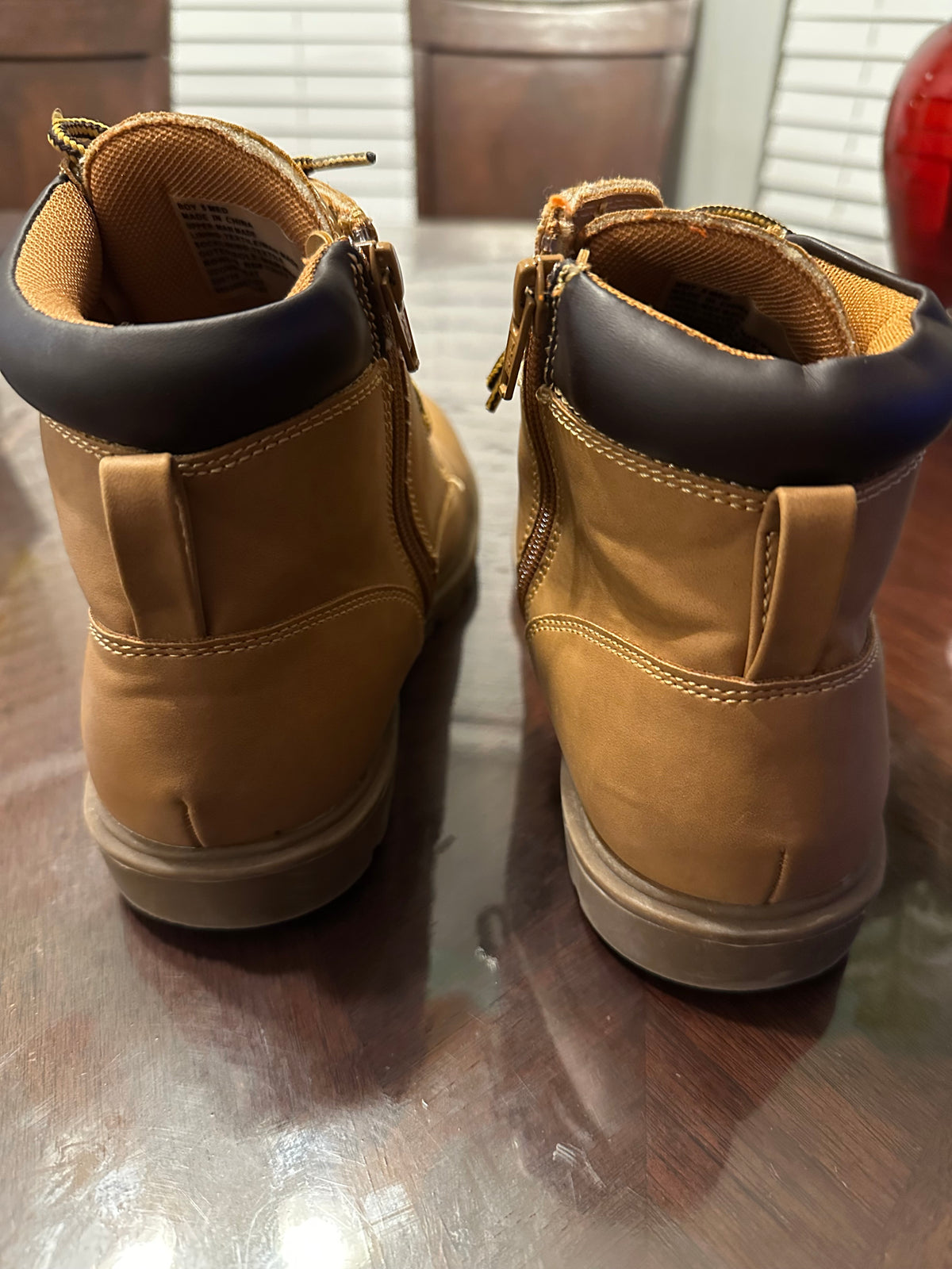#171 Boy’s Size 5 Sonoma Boots