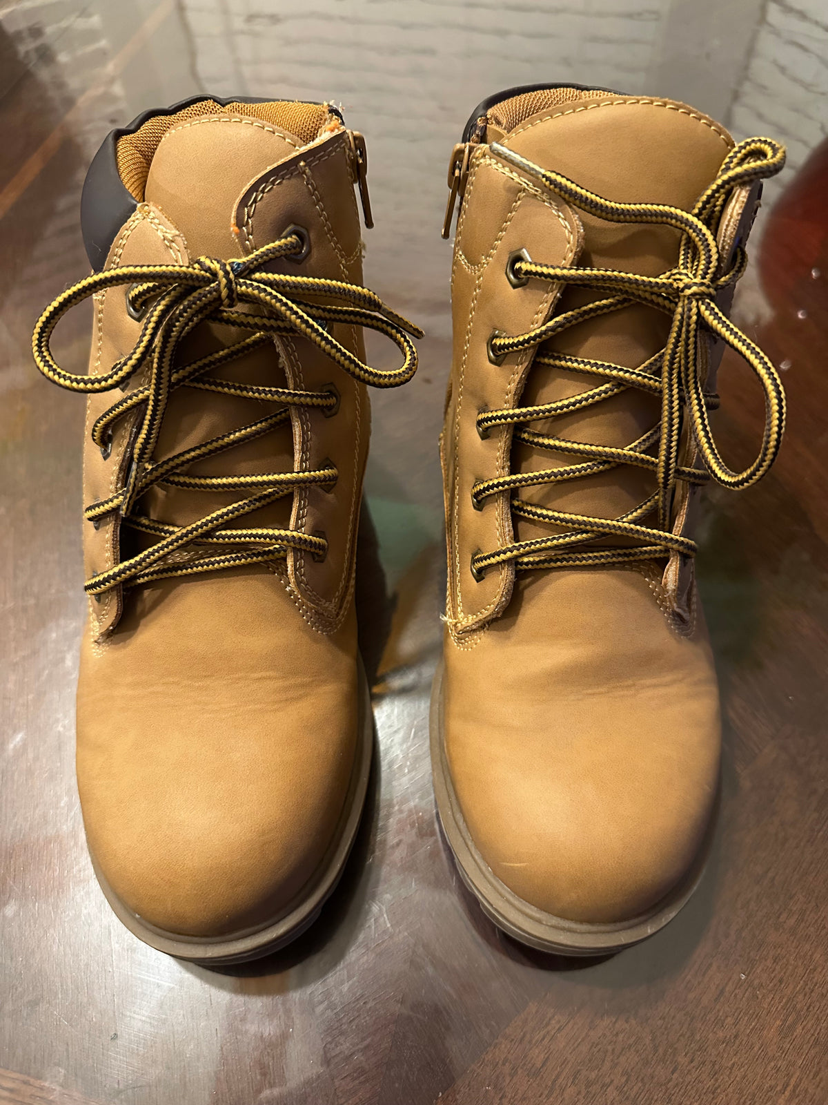 #171 Boy’s Size 5 Sonoma Boots