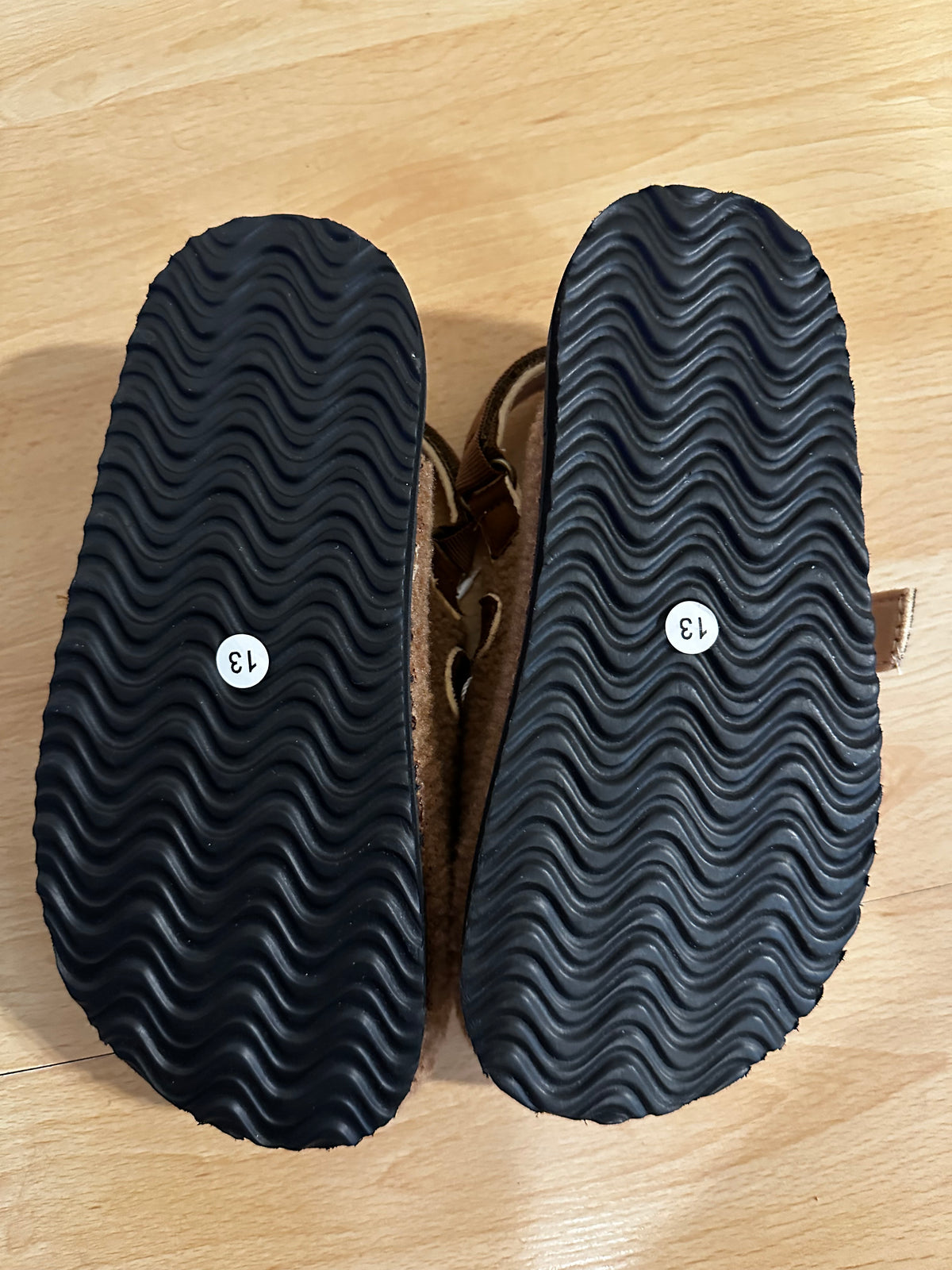 #171 Girl's Size 13 Marie Nicole Shoes- NWT