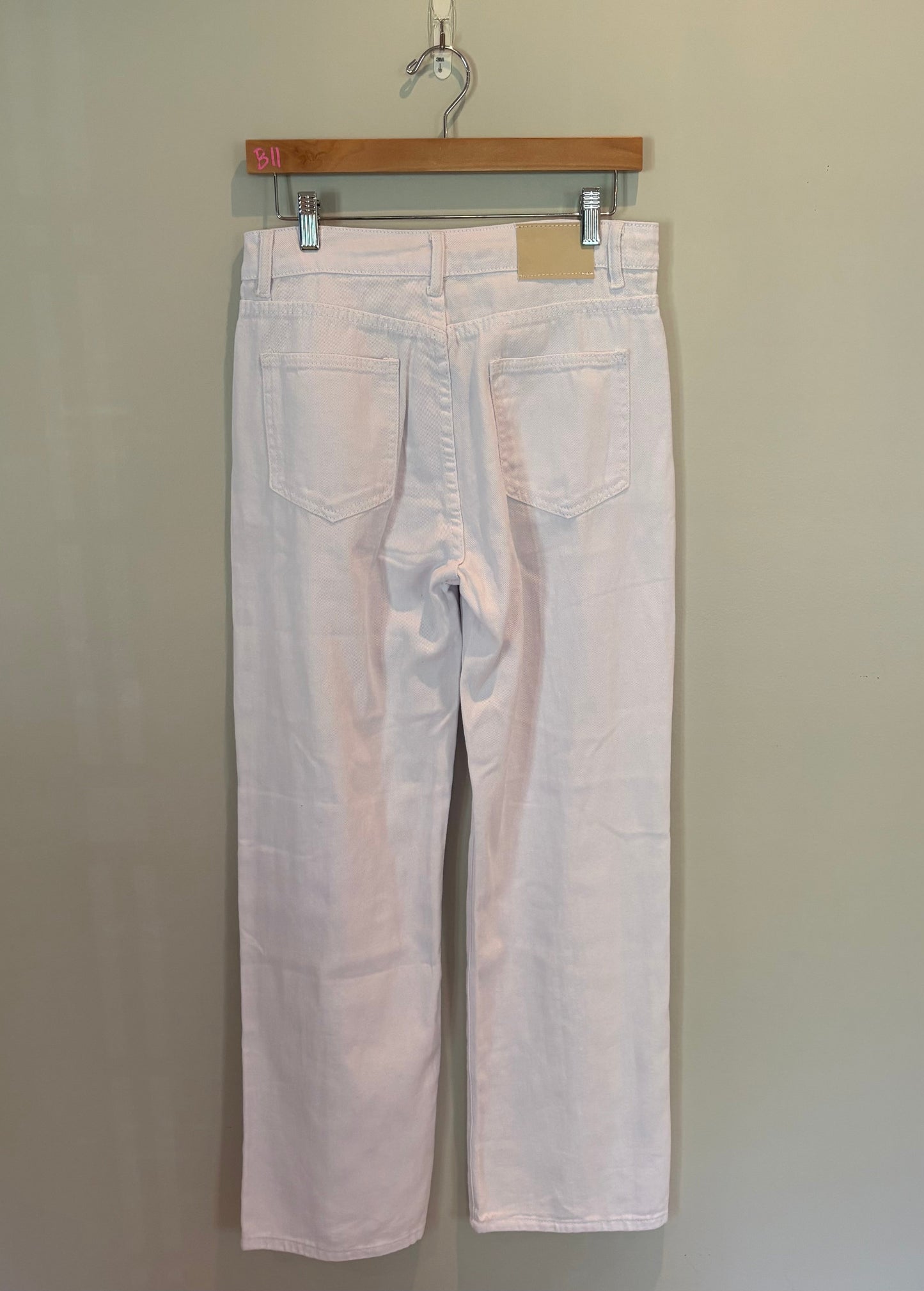 #28 REDUCED NEW Women’s Relaxed Fit Drawstring White Denim- Size Small (2 of 2)