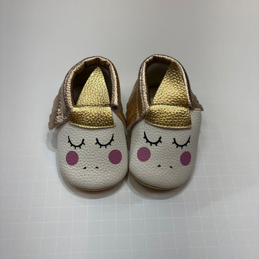 Seller 189 Girls Baby Size 3 Unicorn Crib Shoes EUC