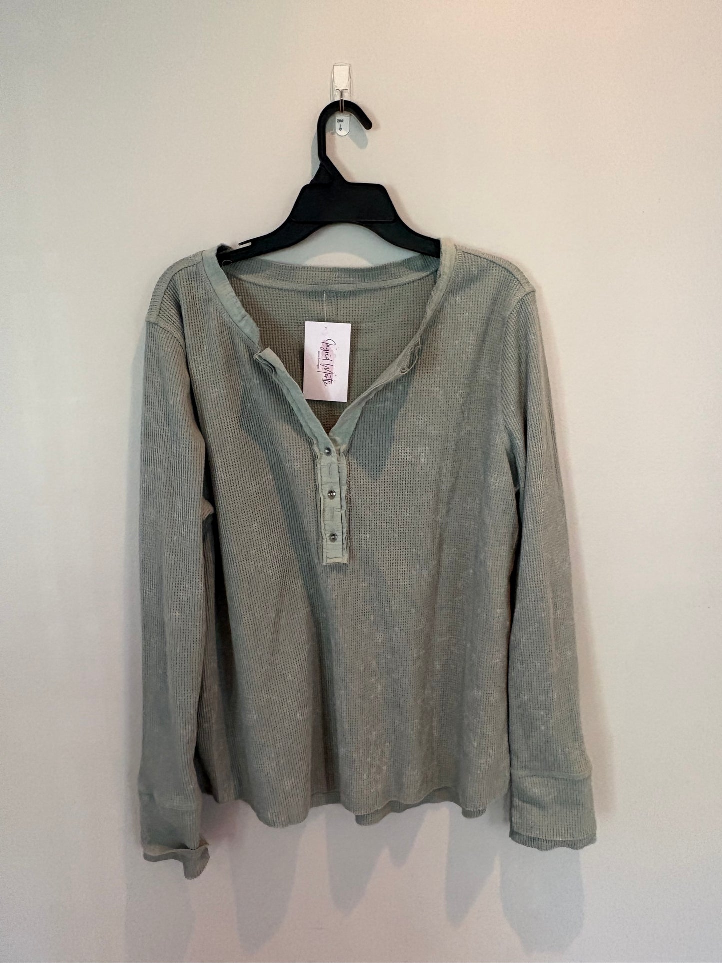 #28 REDUCED NEW Women’s Henley - Size L