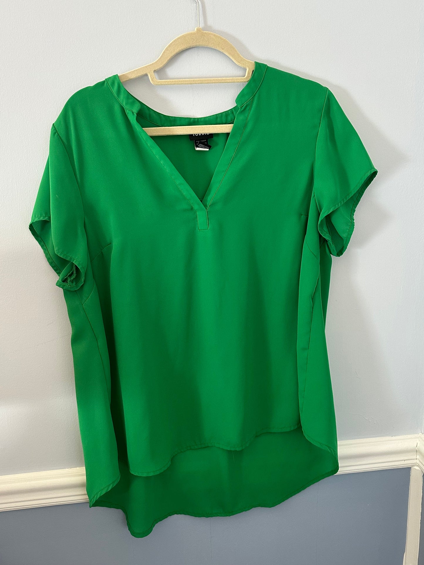 #162 Torrid Green Dressy Top size 00