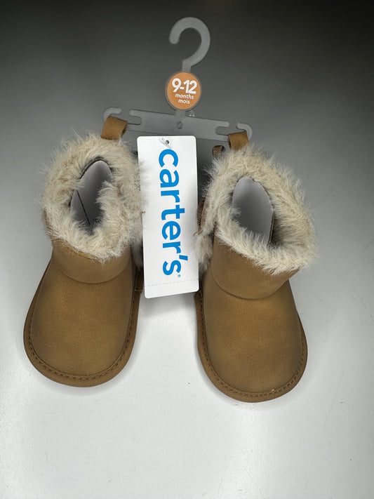#33 REDUCED Carter's Baby girl booties size 9-12 month