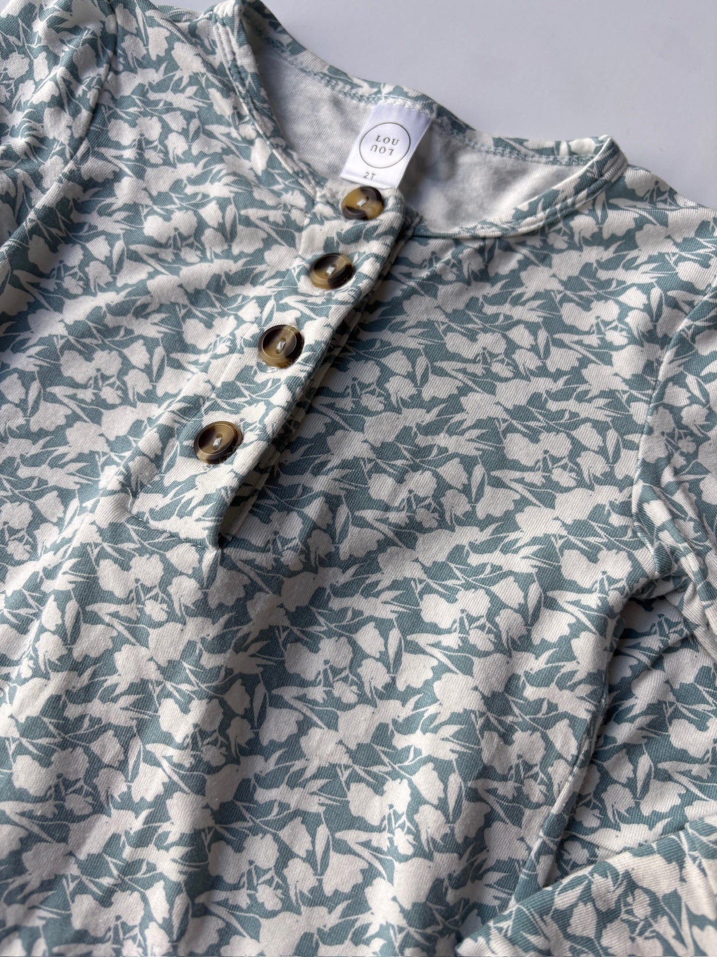 Seller #105 - Size 2T Girls Lou Lou & Co Lottie (Blue Floral) Top & Bottom Set - GUC