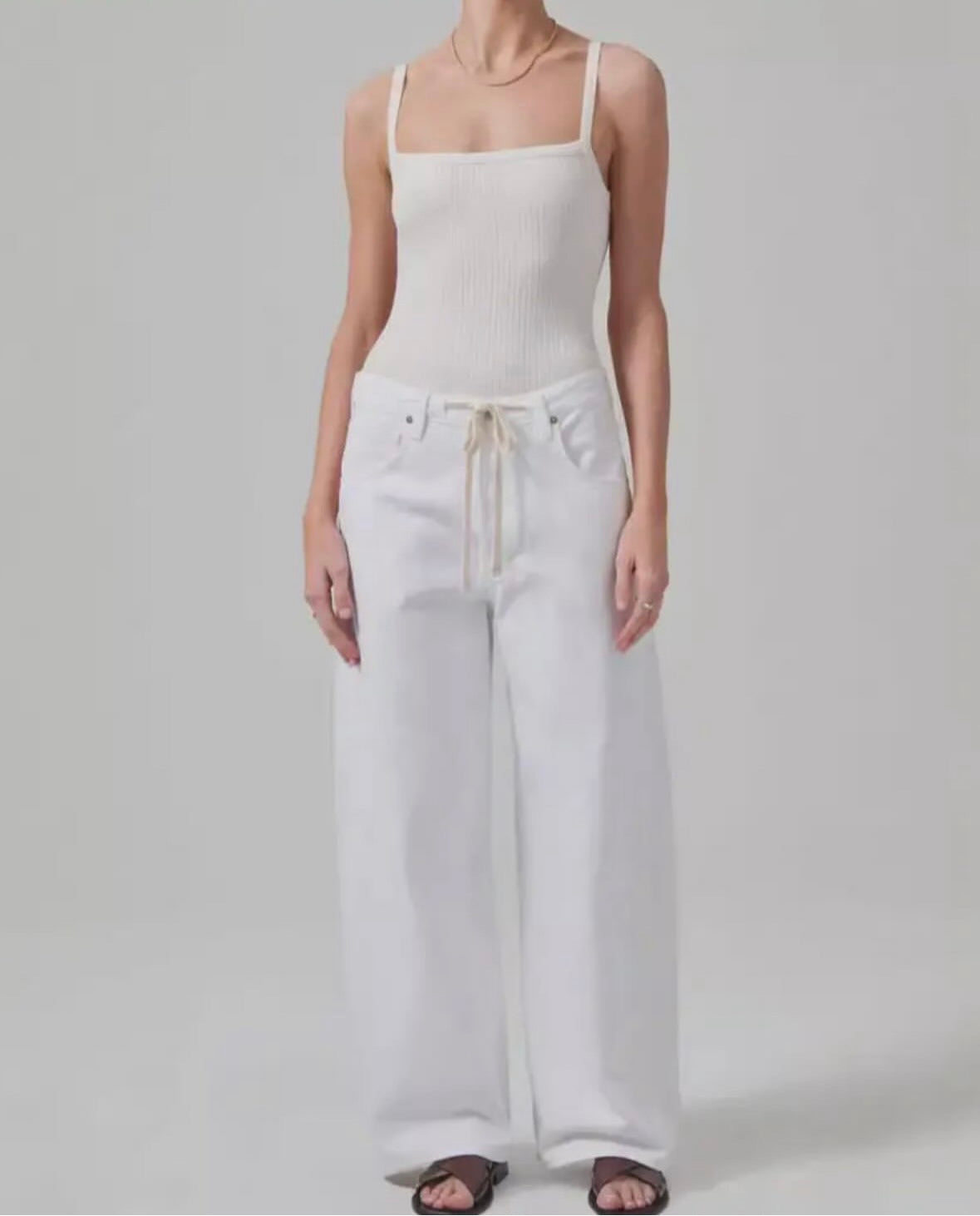 #28 REDUCED NEW Women’s Relaxed Fit Drawstring Denim - White Size Small