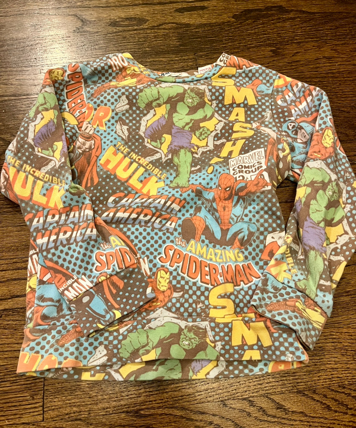 #67 Avengers Sweatshirt H&M 4-6