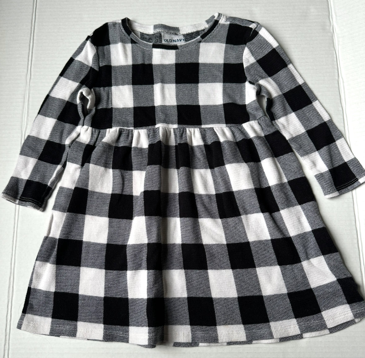 #93 Old Navy Black.& White Buffalo Check Plaid Dress Girls 4T
