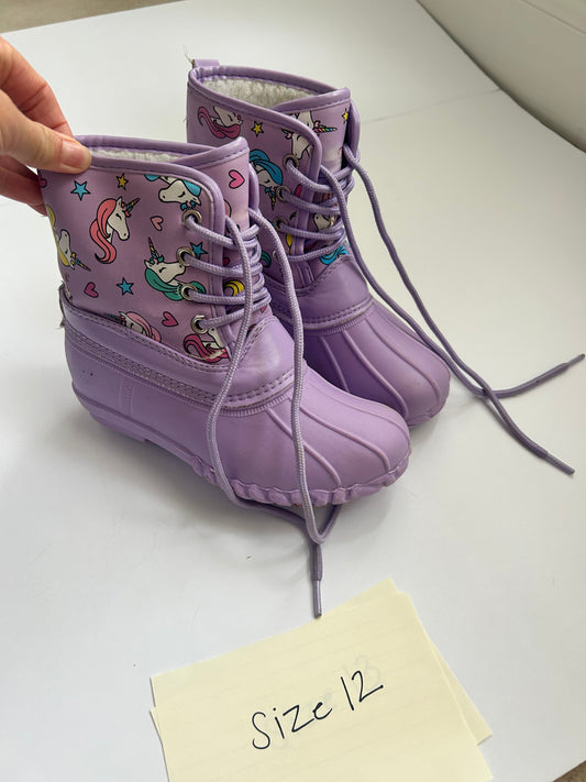 #70 Winter Boots Size 12