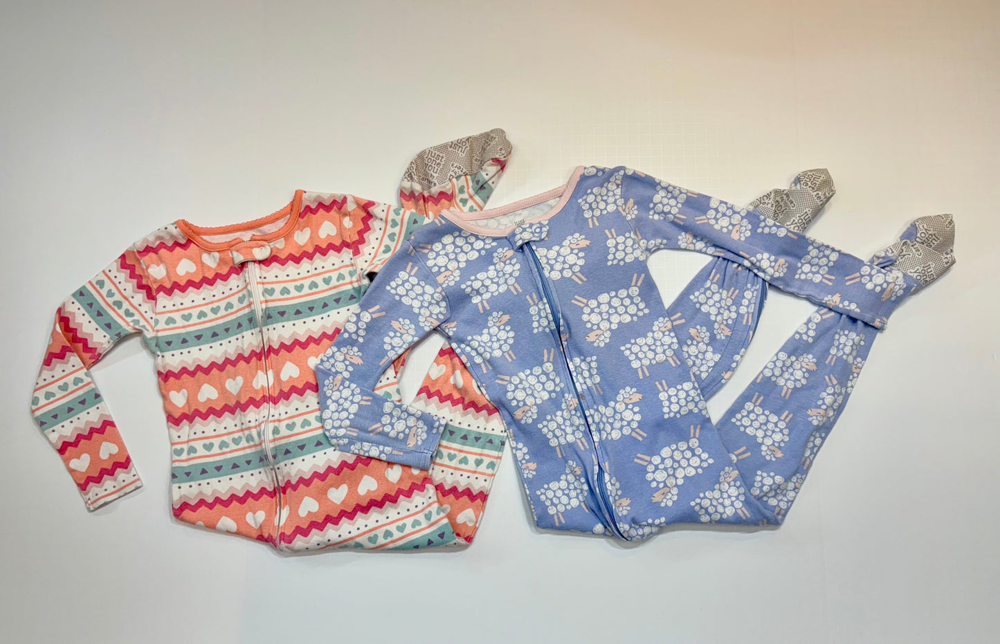 Seller 189 Girls 4T Carter’s Footed Pajamas Bundle (2) VGUC
