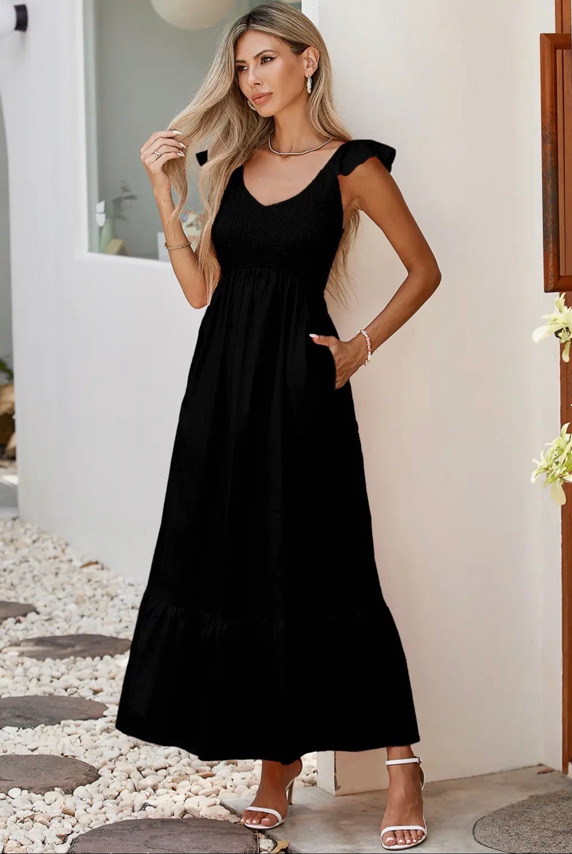 #28 NEW Women’s Red Flutter Sleeve Long Dress - Size Medium