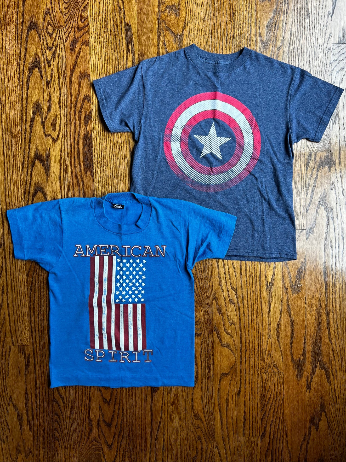 Seller #115 - REDUCED - Boys XS / Fits like a 6/7 Patriotic Tee Bundle (American Flag + Captain America), VGUC/GUC