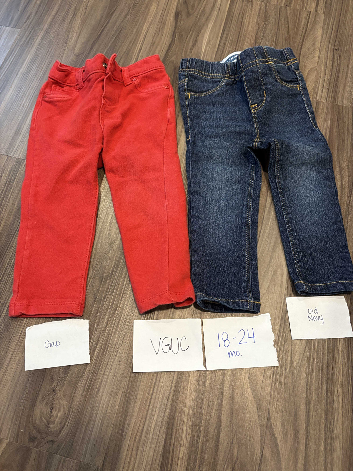 #138 - 18-24 Mo VGUC (2) Old Navy/Gap Jeans (denim + red)