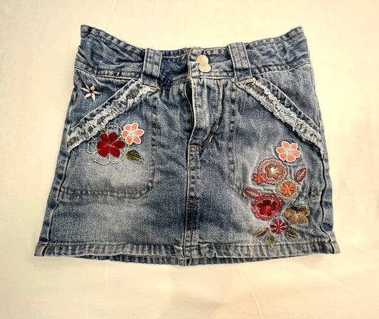 Girls Circo XS 4 / 5 Embroidered Flower Jean Skirt / Skort VGUC