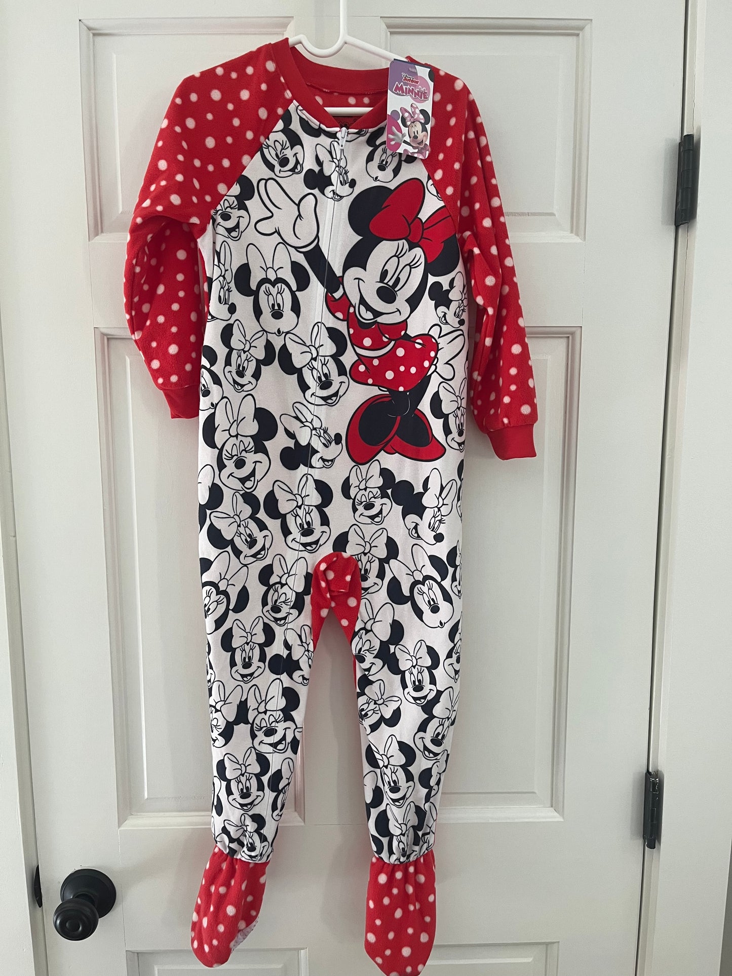 NWT Girls 5T Disney Minnie Mouse Pajamas with footies and zipper PPU Evendale 45241