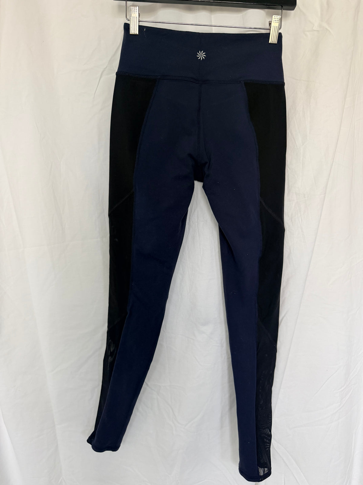 #143 Athleta navy/black leggings women’s size small (s)