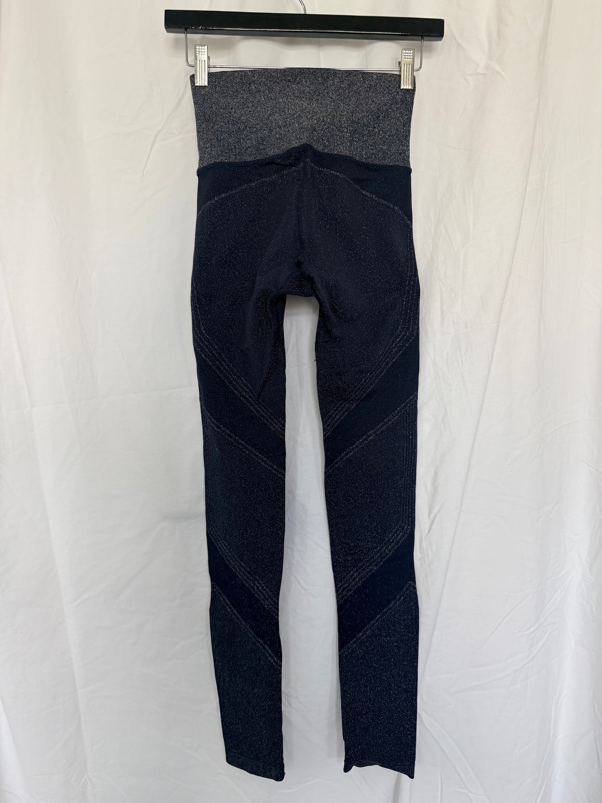 #143 Athleta navy twilight leggings women’s size XS