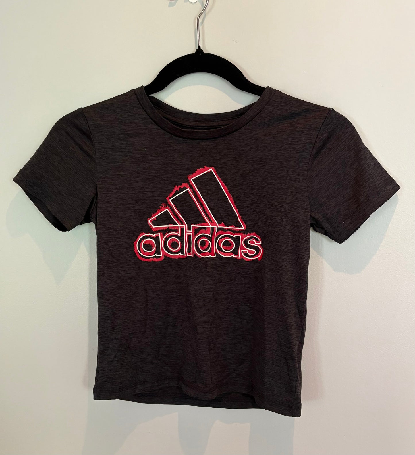 #28 REDUCED Boys Black Adidas Tee - Size 6