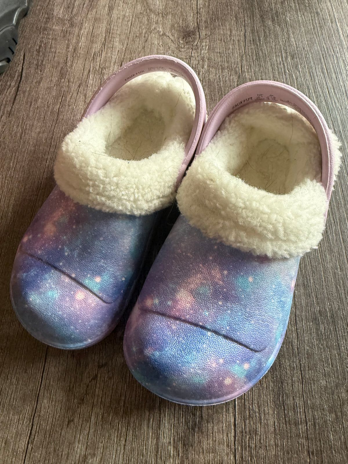#145- Size 8 Faux Fur Crocs