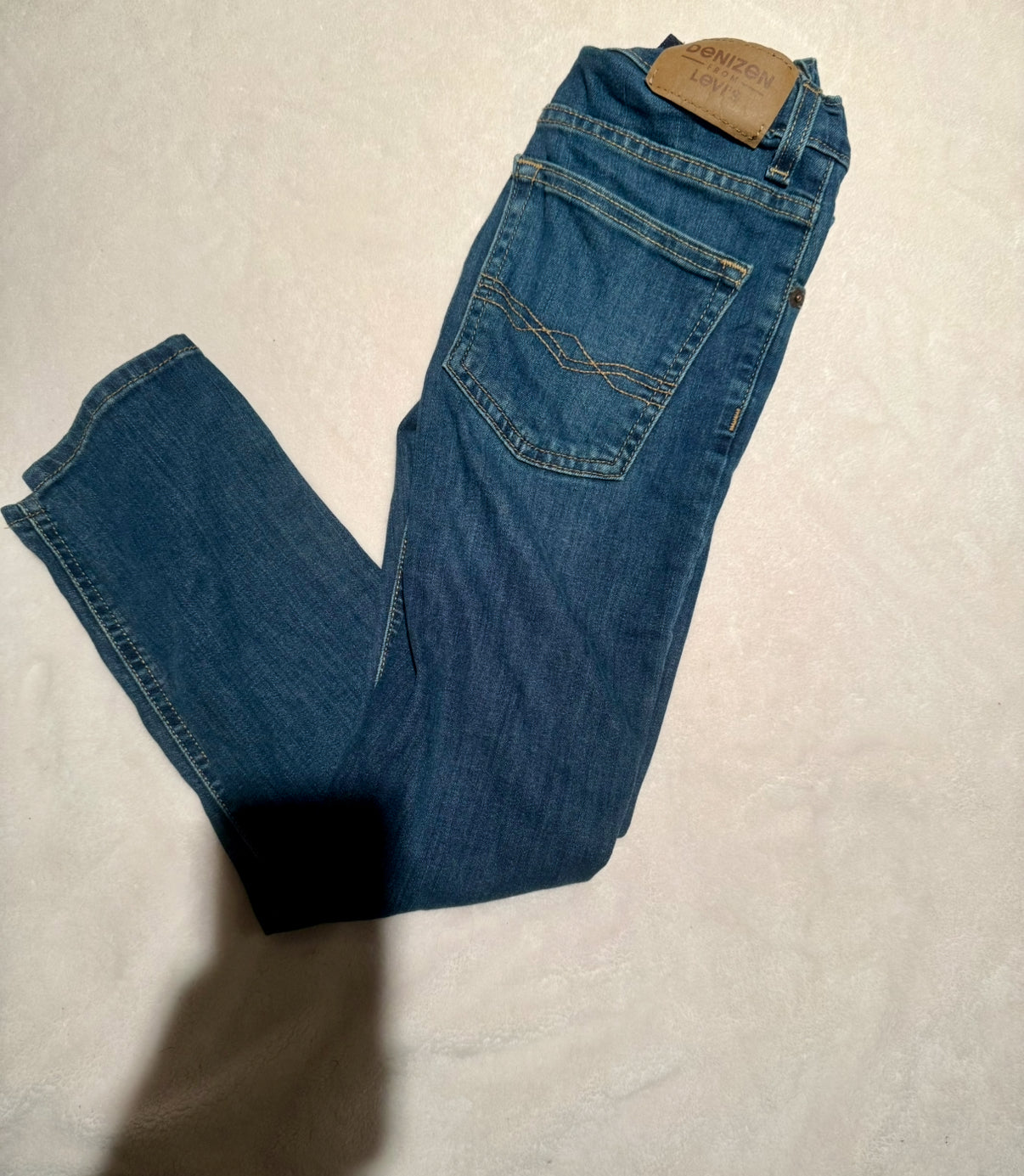 136 EUC Denizen Levi’s skinny 10 R jeans boys