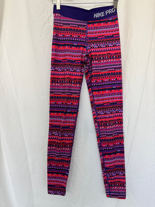 #143 Nike Pro leggings size small