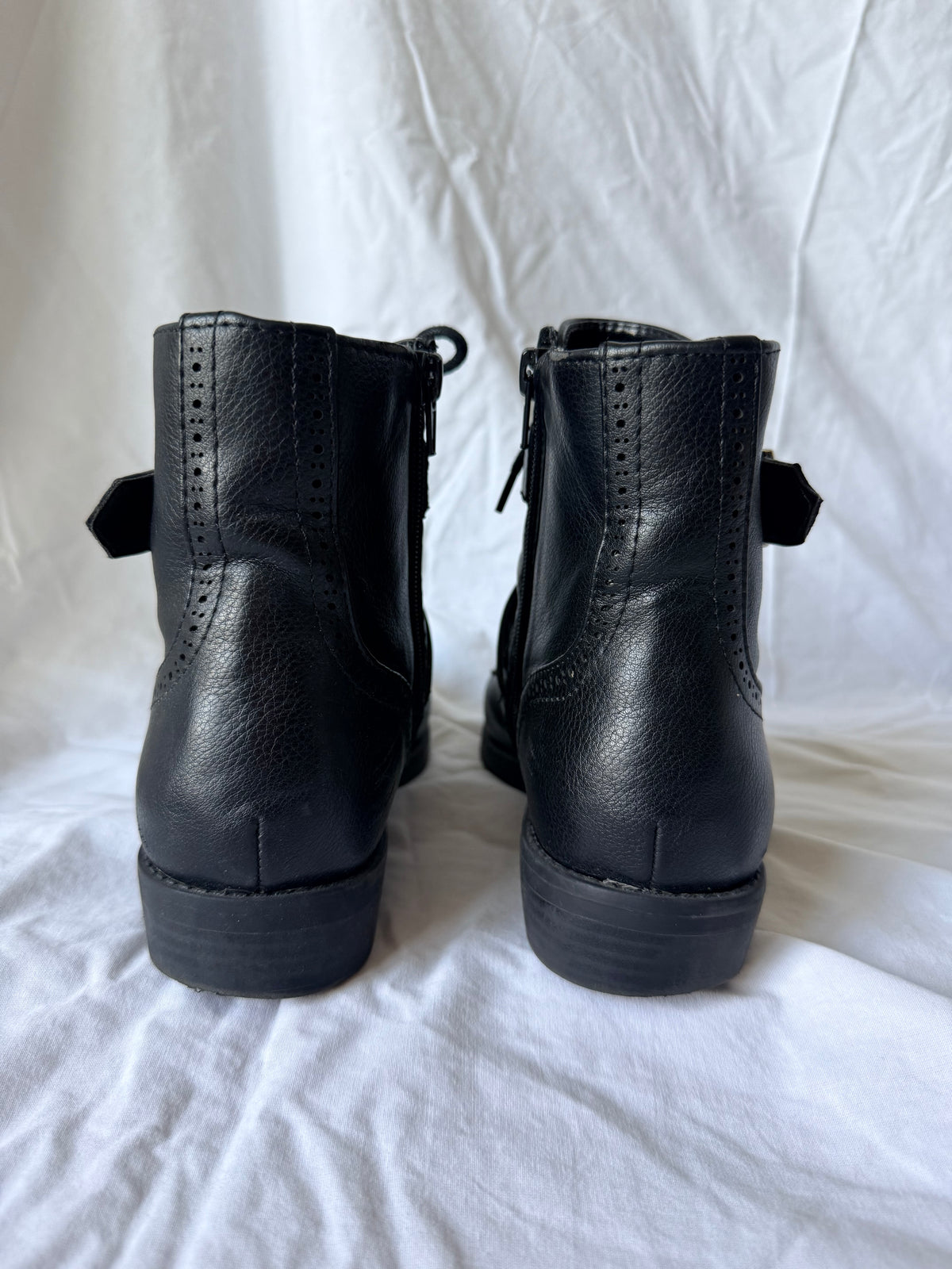 #143 Unisa black moto boot women’s size 8.5