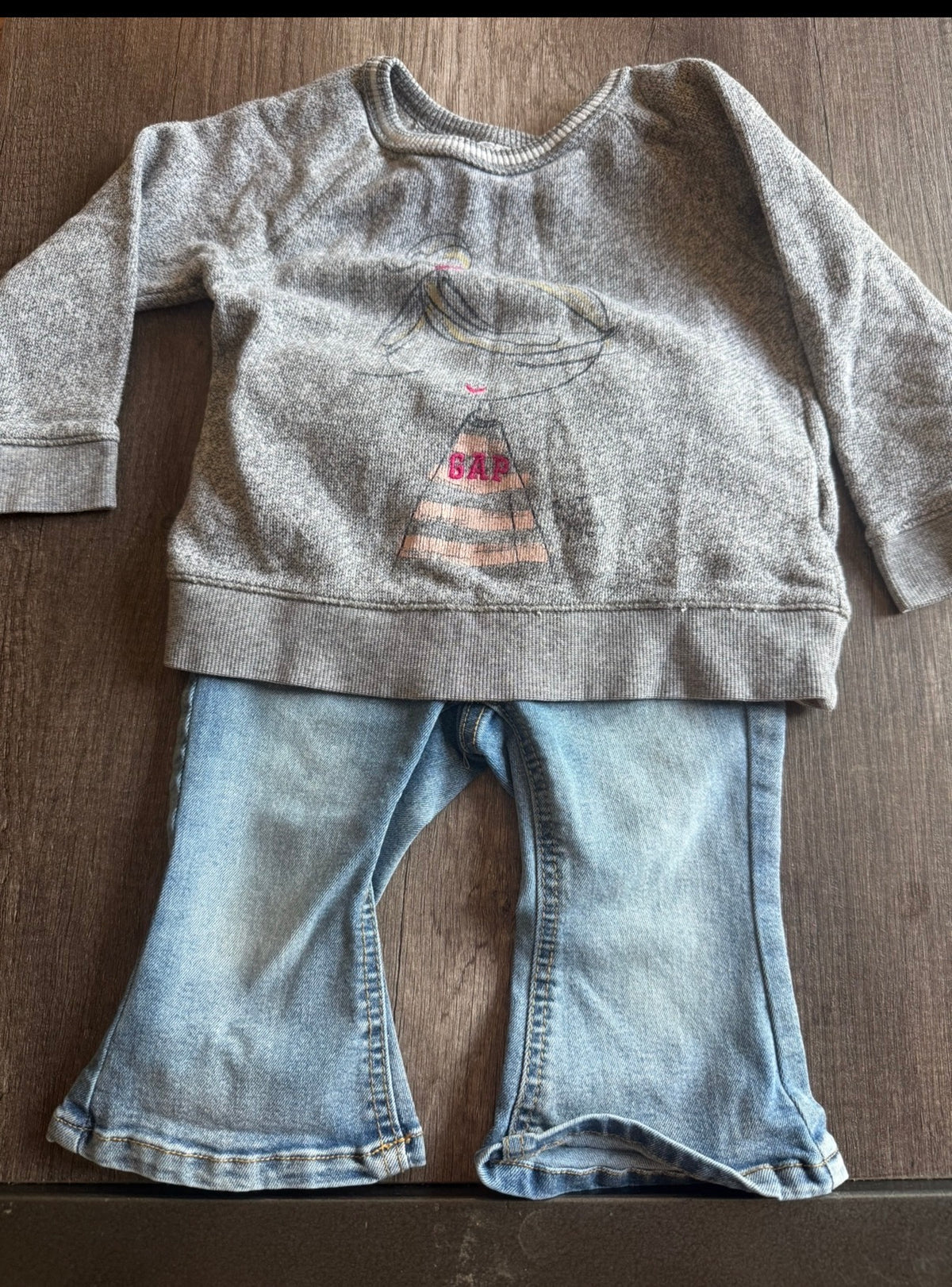 #145-  Size 2T Outfit